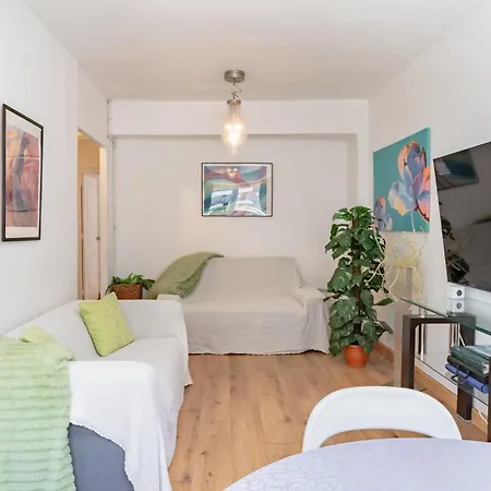 Ryc Central Beach Apartment