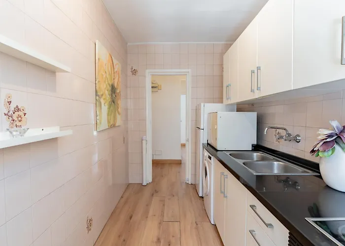 Urbanza Center And Apartment *